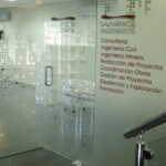 decora-tu-mundo-vinilosyadhesivos-vinilodecorte-efectoarenado-foto3